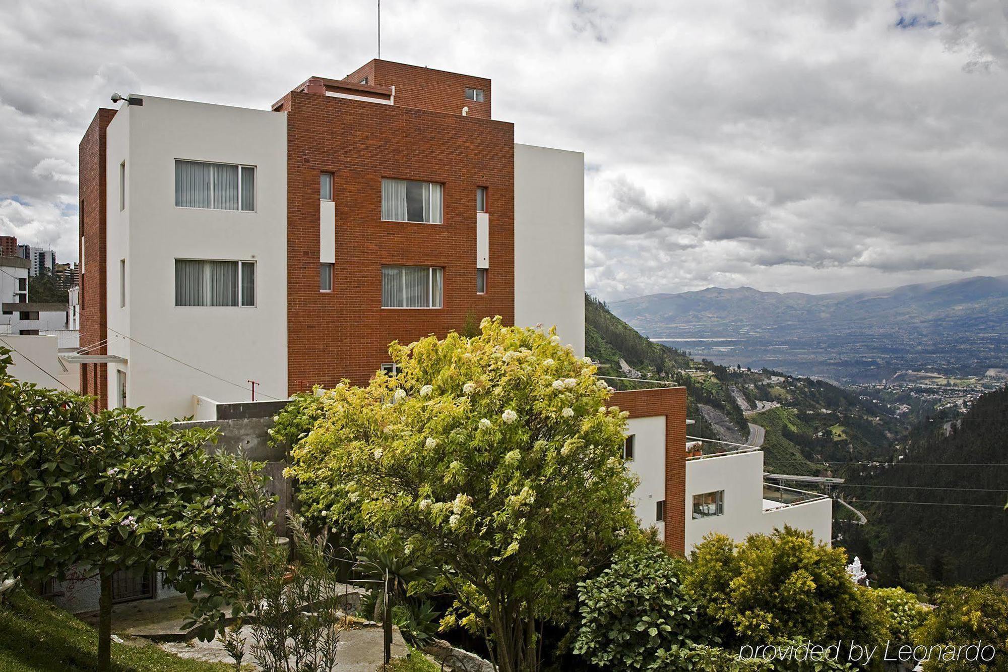 Hotel Stubel Suites & Cafe Quito Exterior photo