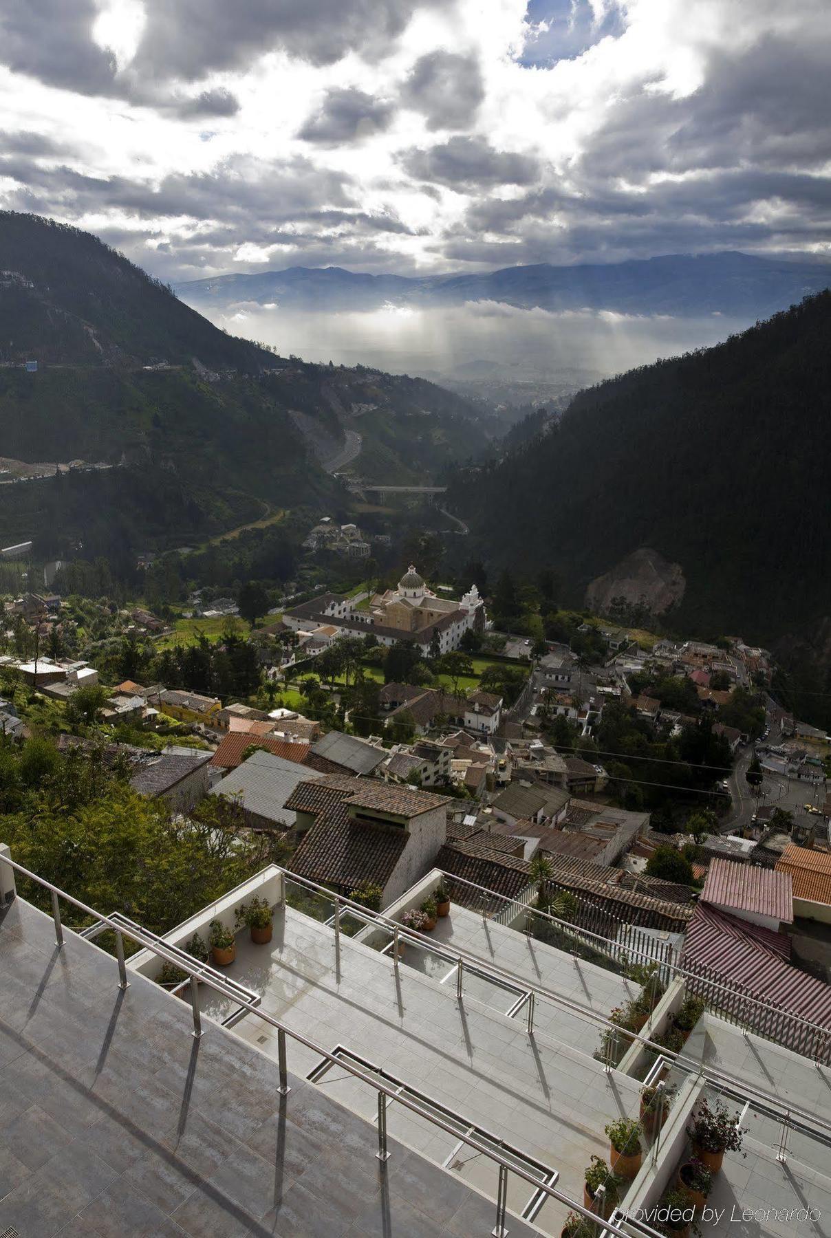 Hotel Stubel Suites & Cafe Quito Exterior photo