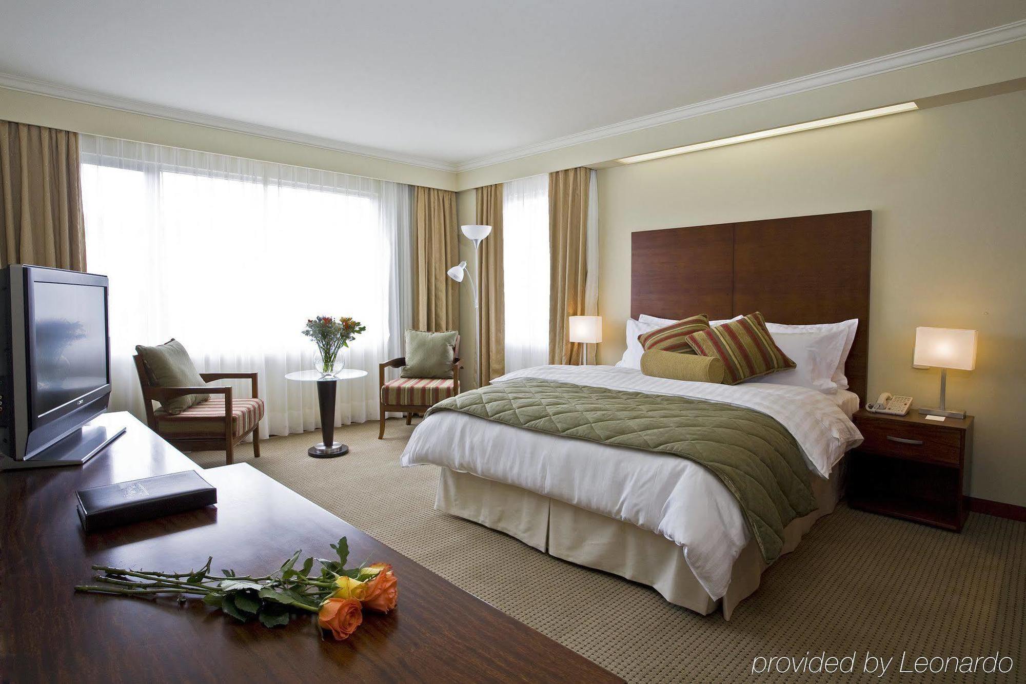 Hotel Stubel Suites & Cafe Quito Room photo